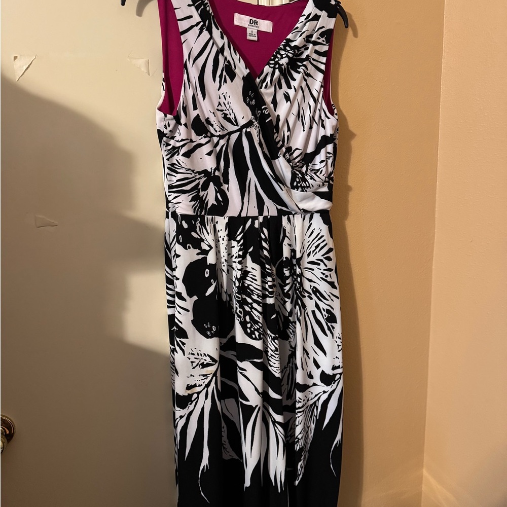 DR2 Black and White Floral Maxi Dress